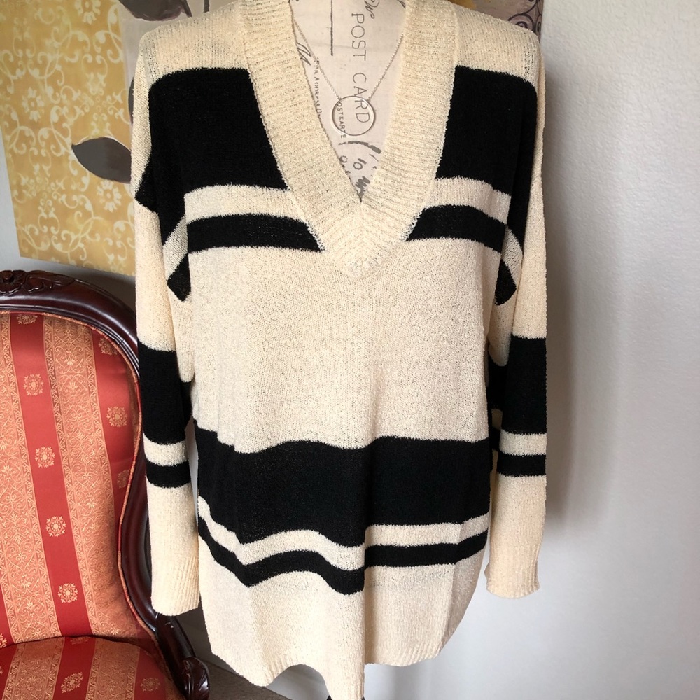 High/low V neck sweater